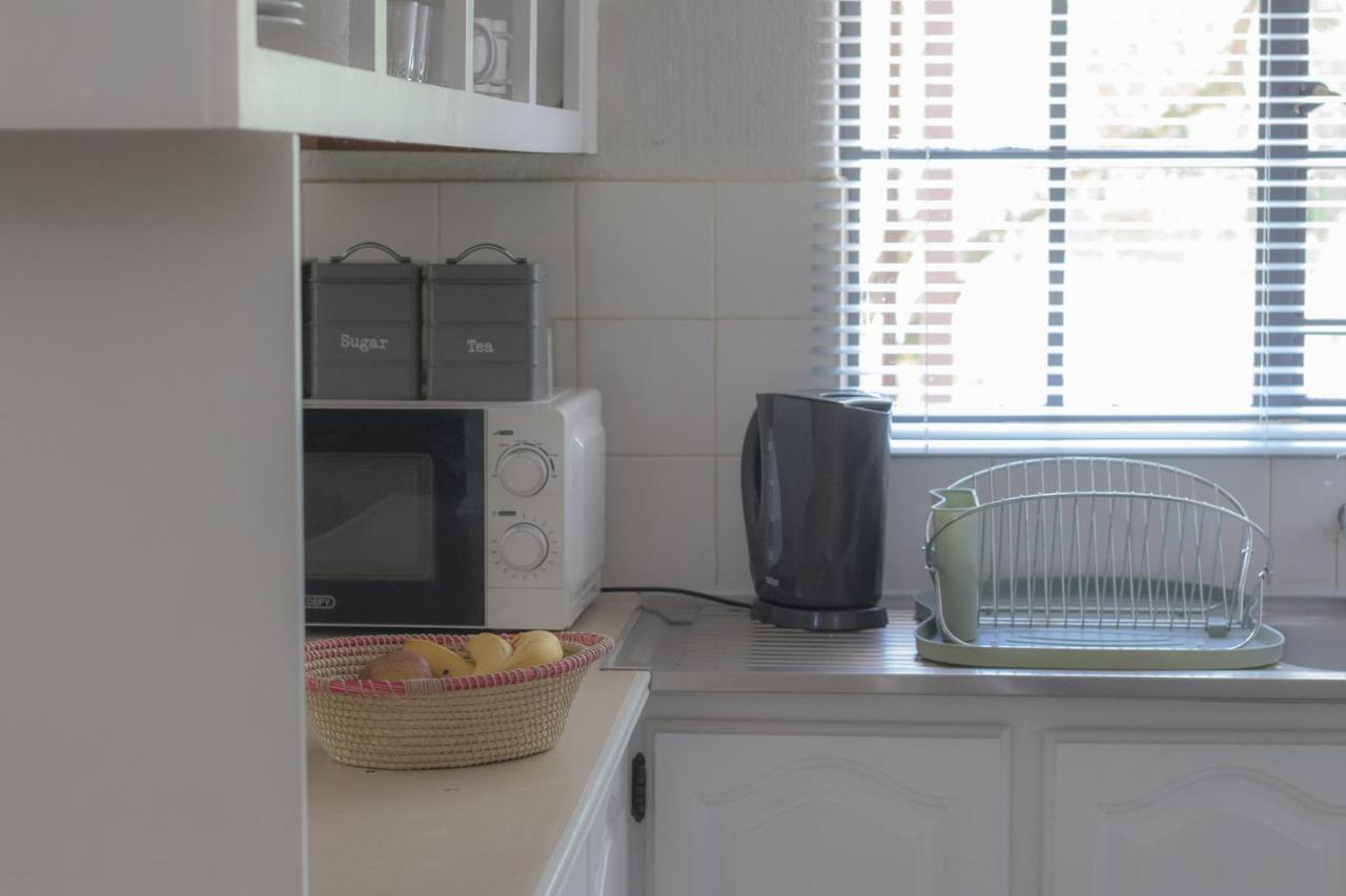 מרלות' פארק Hello Kruger Hideaway Cottage & Skilpad Studio מראה חיצוני תמונה