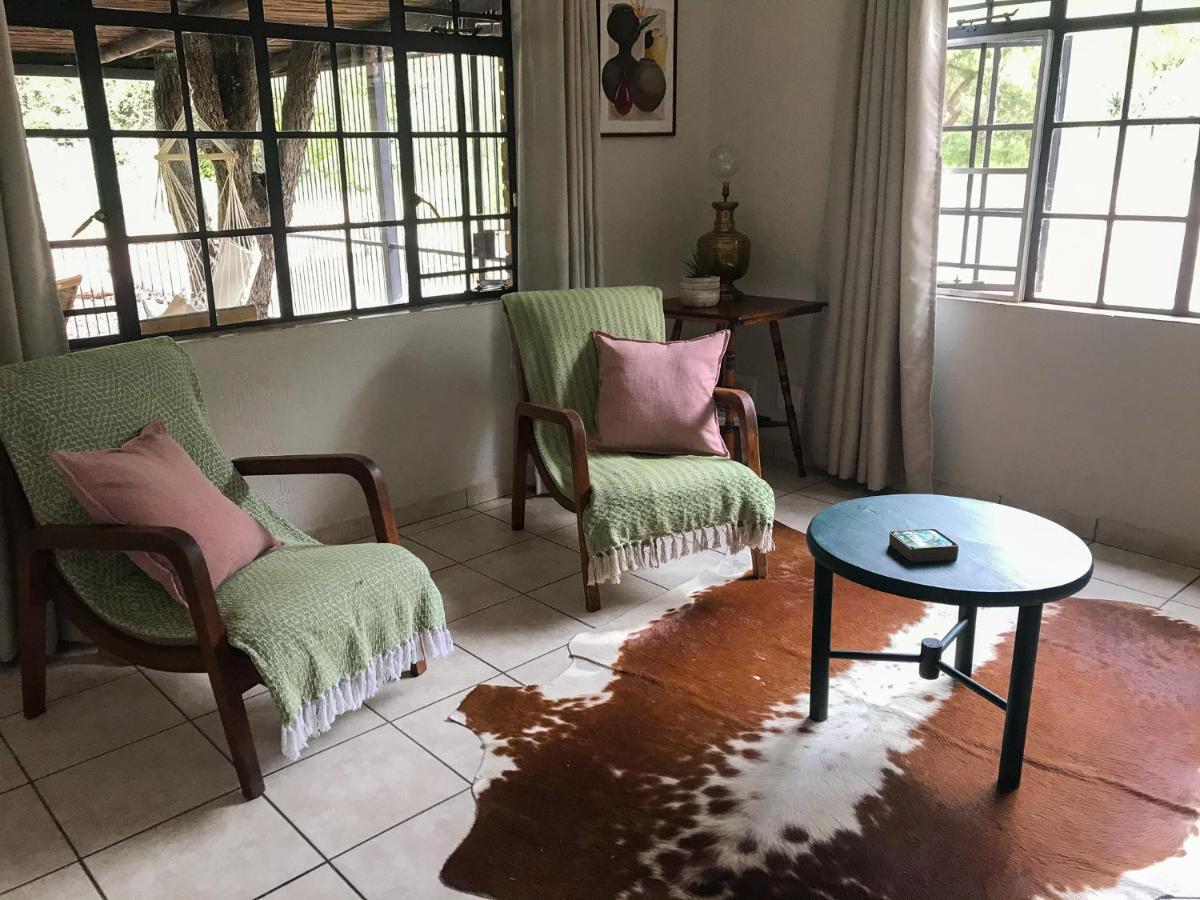מרלות' פארק Hello Kruger Hideaway Cottage & Skilpad Studio מראה חיצוני תמונה