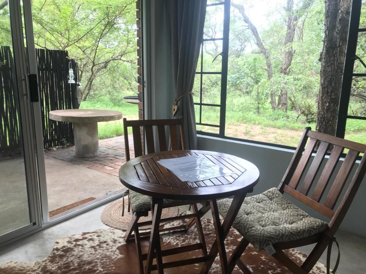 מרלות' פארק Hello Kruger Hideaway Cottage & Skilpad Studio מראה חיצוני תמונה